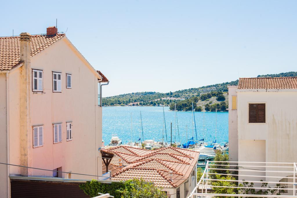 Hana Home - Apartments Tisno Exterior foto